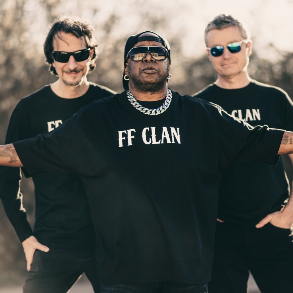 Henry D & Forbidden Fruit - živá hudba a kapela na akce, svatby a firemní eventy