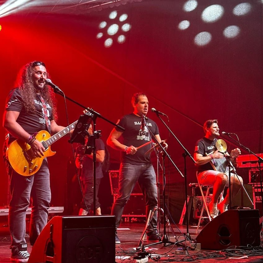 Illegalní Bobr - živá hudba a kapela na akce, svatby a firemní eventy