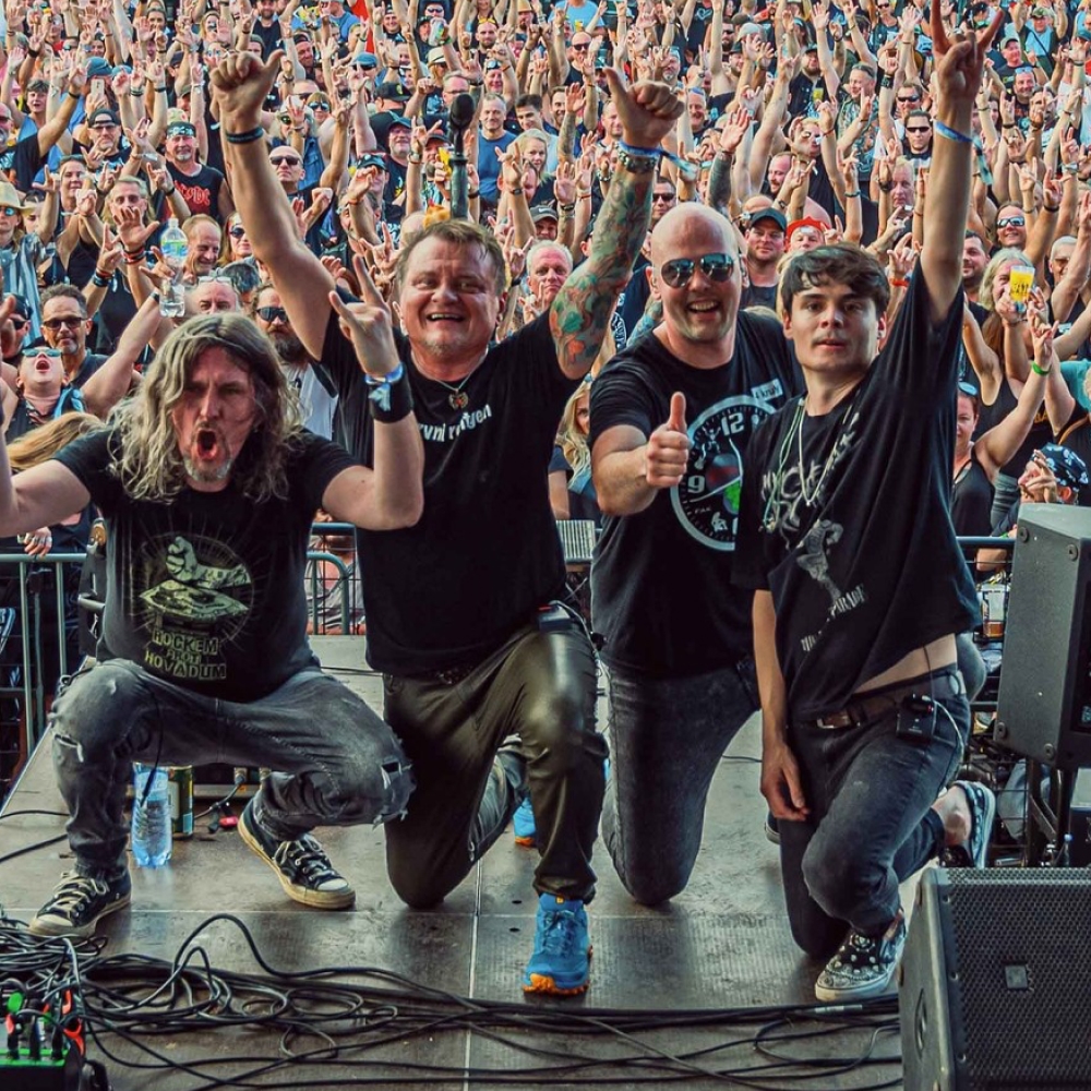 Vilém Čok & Bypass - živá hudba a kapela na akce, svatby a firemní eventy