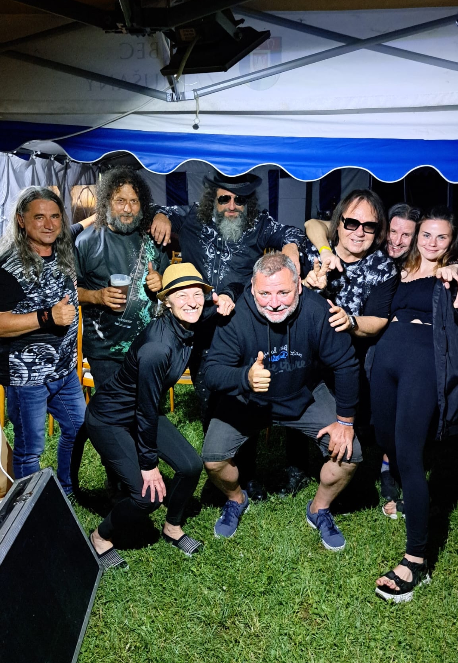 Aleš Kokoška koordinuje kapelu při organizaci městské akce v Ústeckém kraji